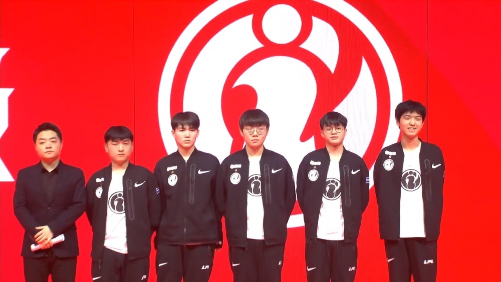 打下了坚实 打下了坚实