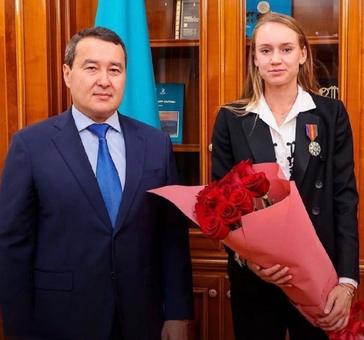 限或角色定 限或角色定