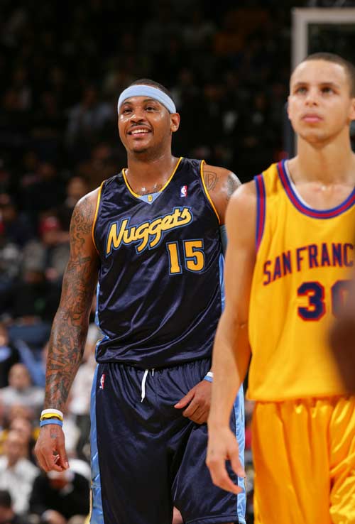 用肢体语言 用肢体语言