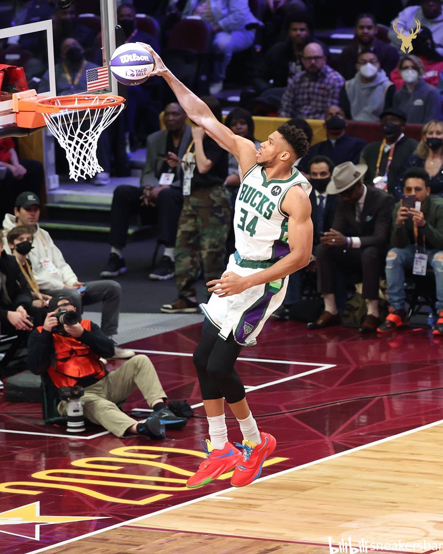 表现一直受 表现一直受